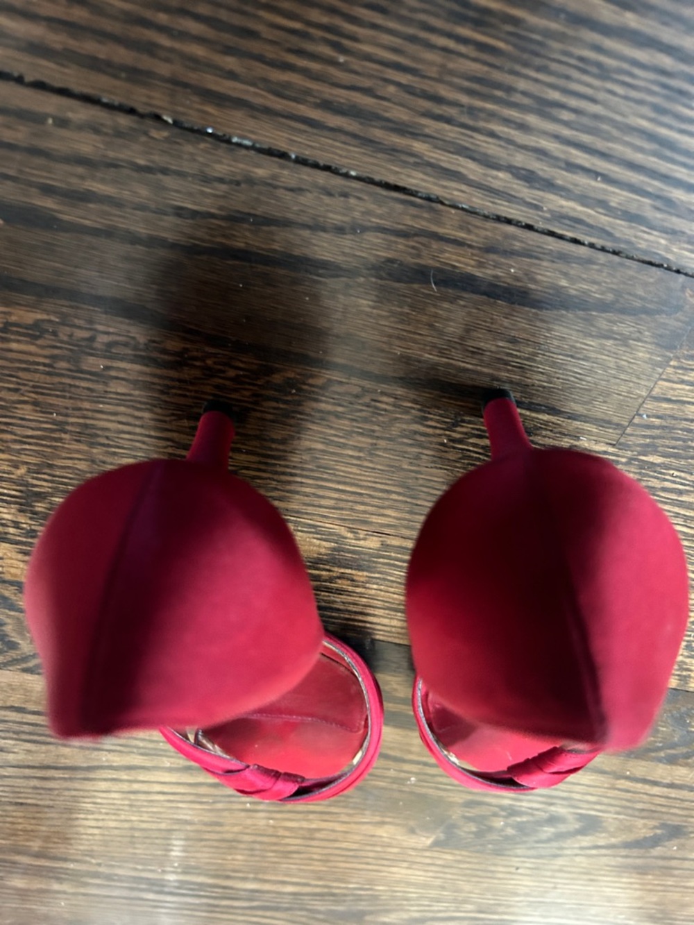 ANNA New York Red Satin Peep-Toe Kitten Heels with Knot Detail - Picture 4 of 6